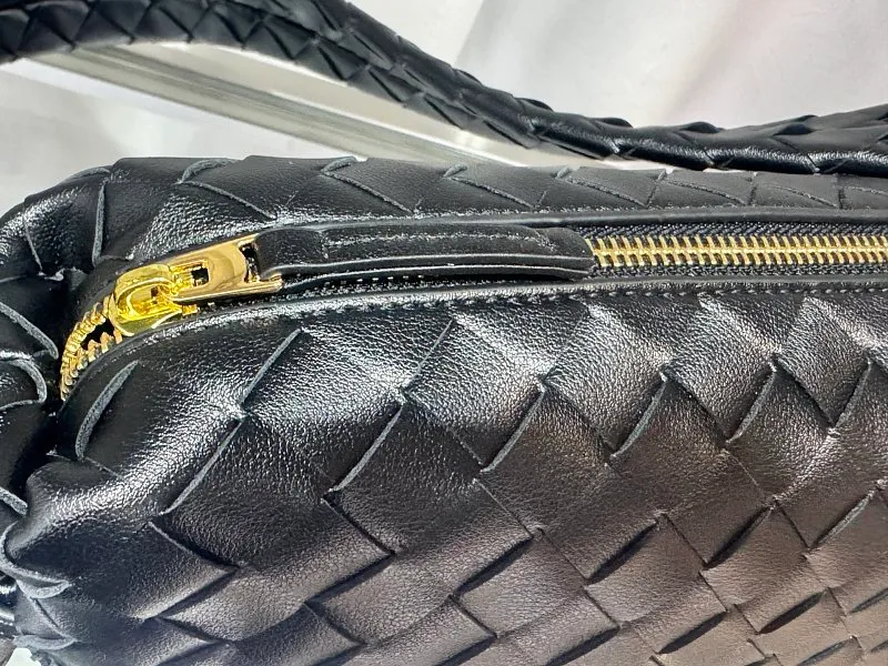 All Categories Official Website "Brand Women's Bags" Women's Bags 💙 BV 2025 Official Website New BV Crossbody Bag